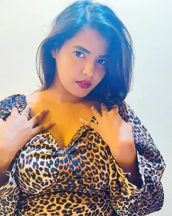 Sakshi vip call girls in Nagpur